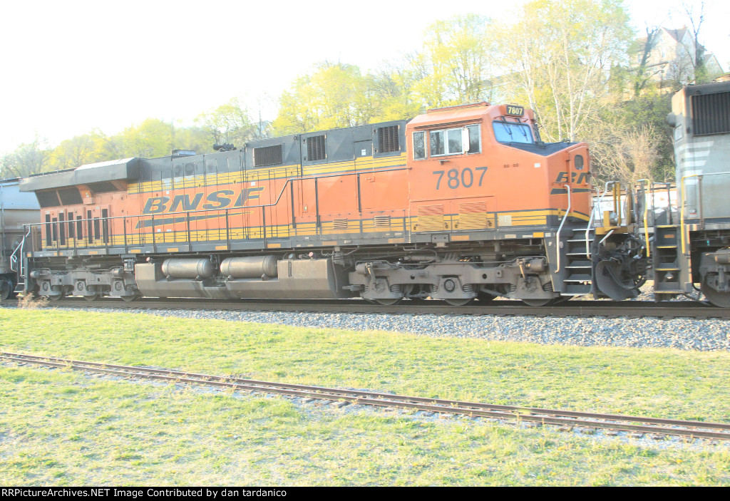 bnsf 7807